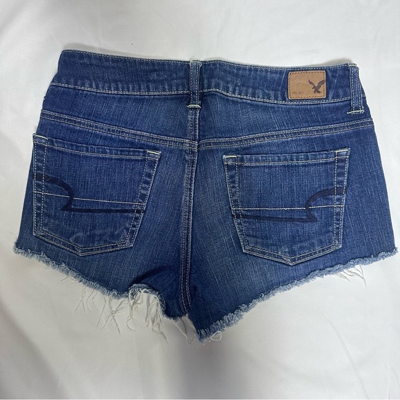 American Eagle Outfitters Dark Blue Jean Raw Hem Cut Off Shorts women’s size 4 - Picture 2 of 9